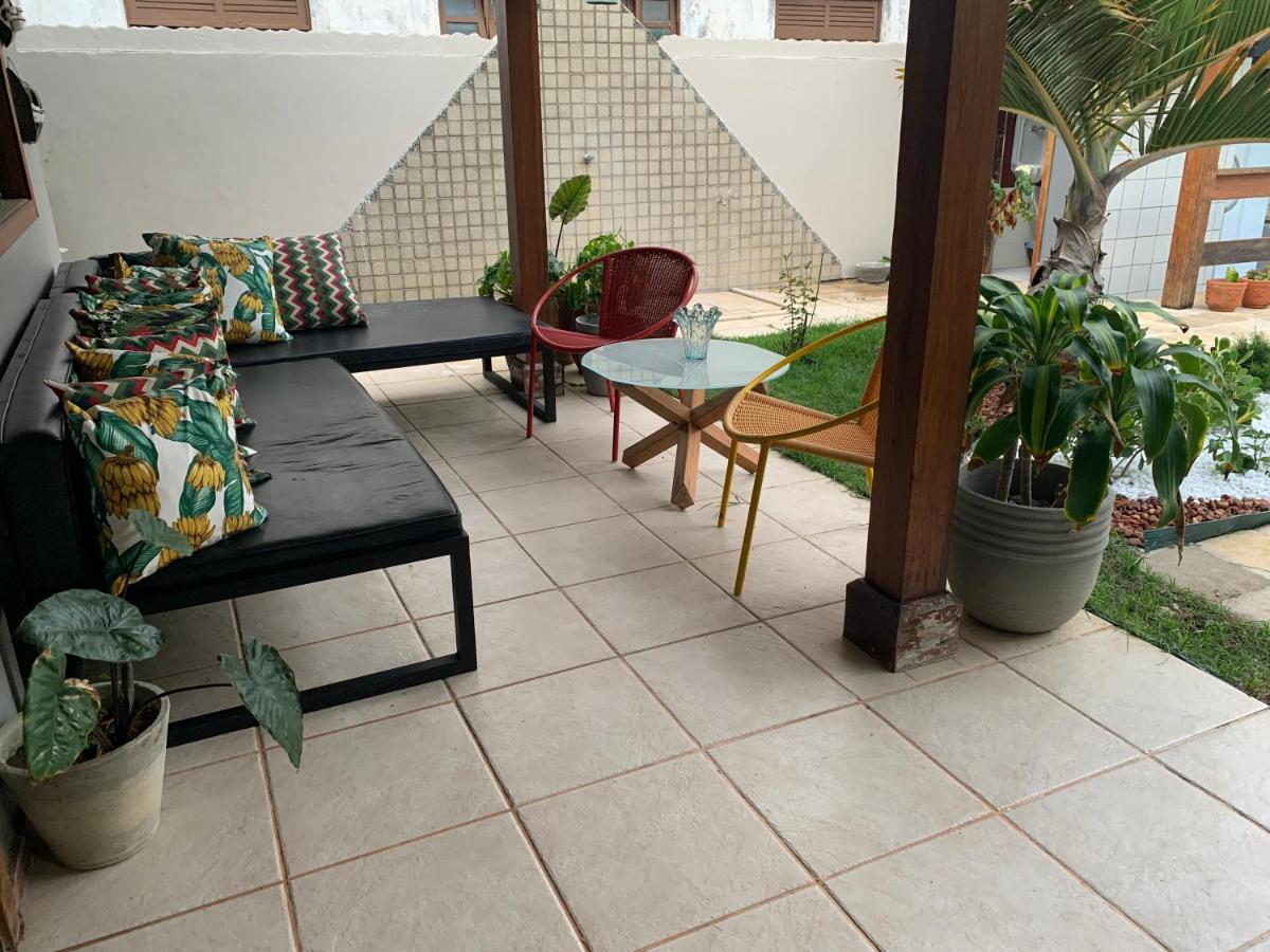 Casa De Temporada 4 Quartos Sendo 2 Suites Em Vilas Do Atlantico - 200 M Da Praia E 6 Km Da Capital 劳鲁-迪弗雷塔斯 外观 照片