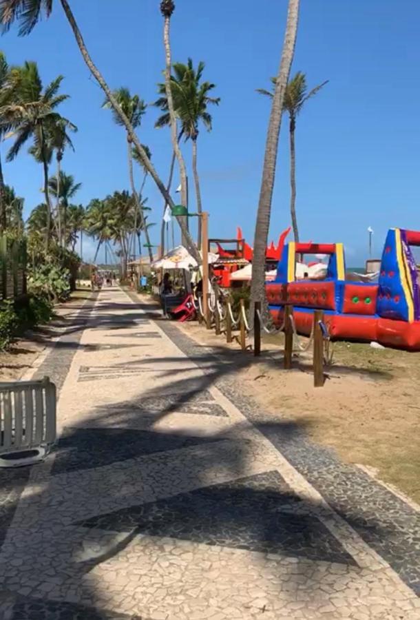 Casa De Temporada 4 Quartos Sendo 2 Suites Em Vilas Do Atlantico - 200 M Da Praia E 6 Km Da Capital 劳鲁-迪弗雷塔斯 外观 照片